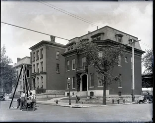Pierre Chouteau Maffitt Residenz, 3501 Washington